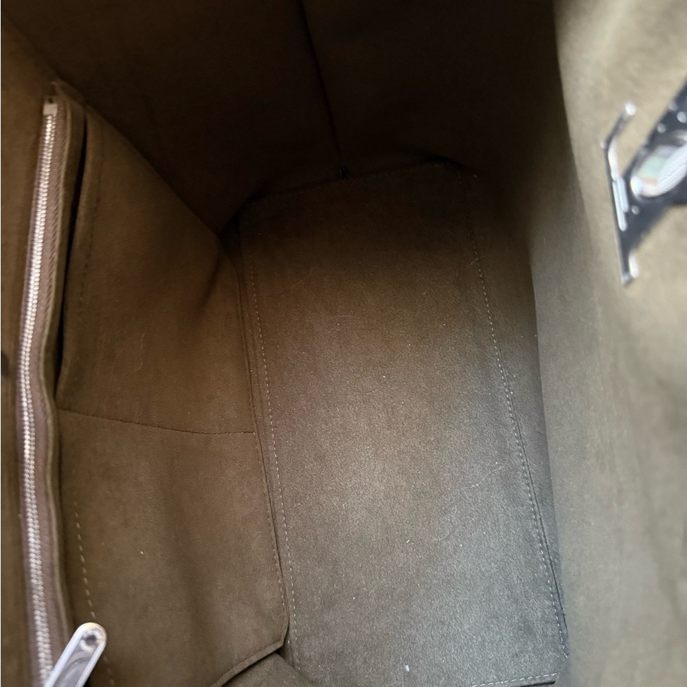 Louis Vuitton Lockme Go Tote Khaki Olive Noir pebbled Leather - Picture 13 of 16